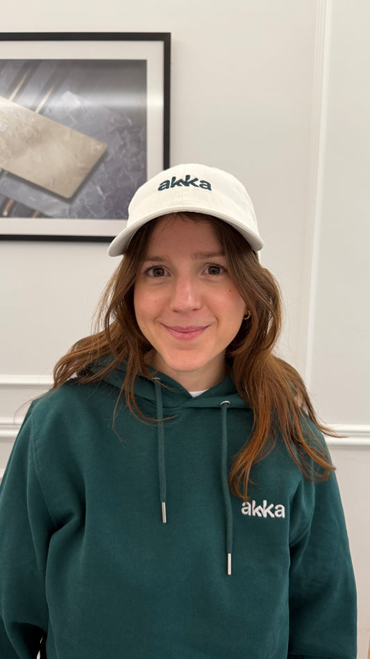 Akka Cap